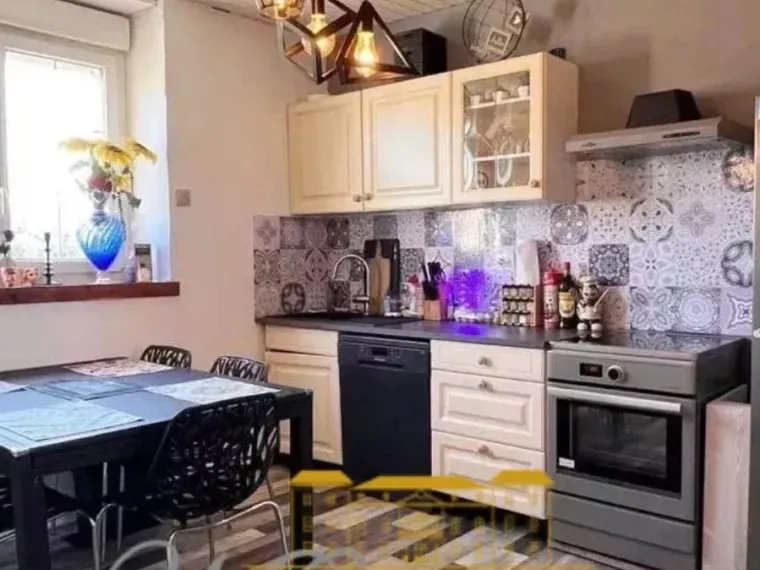 Maison mitoyenne deux cotés 82 m² à Angevillers