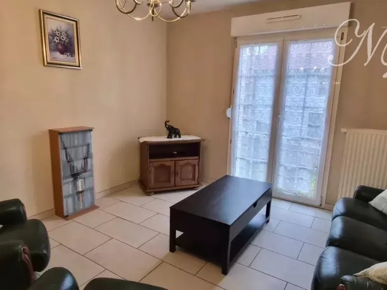 Illange – Élégant plain-pied de 115 m², 3 chambres, dans une impasse résidentielle prisée