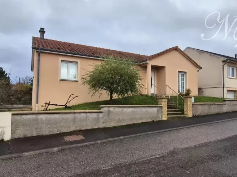 Illange – Élégant plain-pied de 115 m², 3 chambres, dans une impasse résidentielle prisée