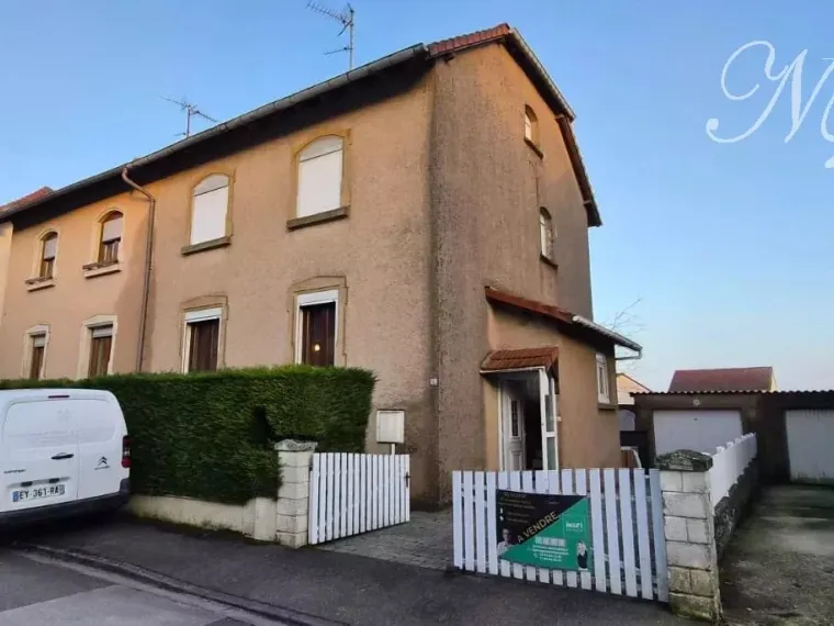 ANGEVILLERS – MAISON INDIVIDUELLE 145 m² – 3 CHAMBRES – GARAGE – GRENIER AMÉNAGEABLE – GRANGE ATTENANTE