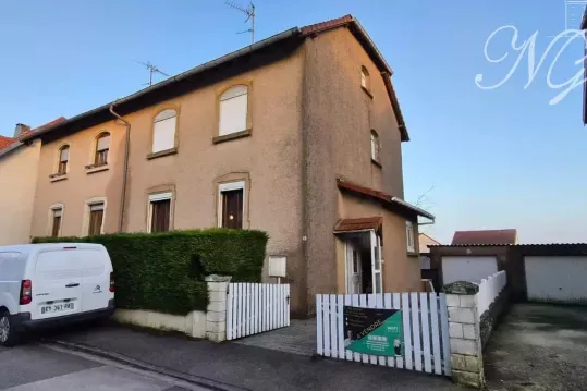 ANGEVILLERS – MAISON INDIVIDUELLE 145 m² – 3 CHAMBRES – GARAGE – GRENIER AMÉNAGEABLE – GRANGE ATTENANTE