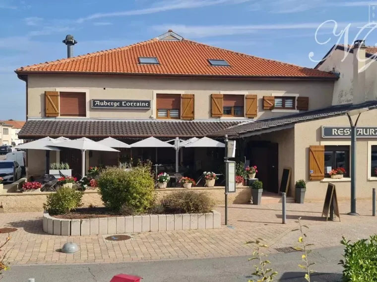 Restaurant + appartement à Ay- sur-moselle