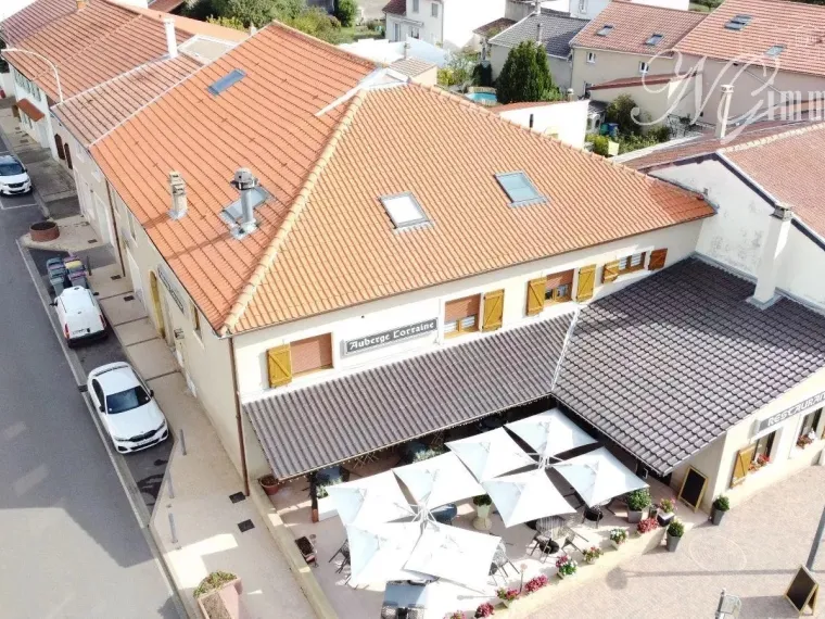Restaurant + appartement à Ay- sur-moselle