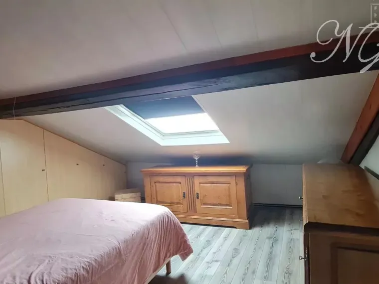 Restaurant + appartement à Ay- sur-moselle