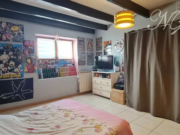 Restaurant + appartement à Ay- sur-moselle