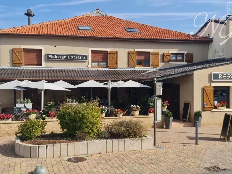 Restaurant + appartement à Ay- sur-moselle