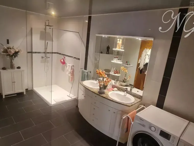 VOLMERANGE-LES-MINES – FRONTIÈRE LUXEMBOURGEOISE IMMÉDIATE