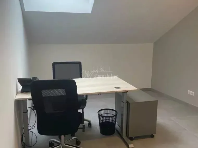 Local commercial de 14 m² dans une résidence récente à Differdange (L)