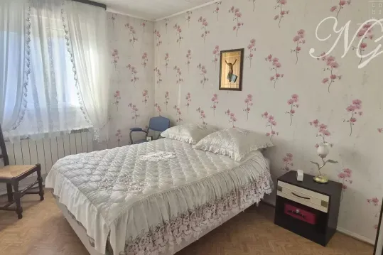 Maison mitoyenne de 137 m² total avec 4 chambres et garage à Guénange (F-57)