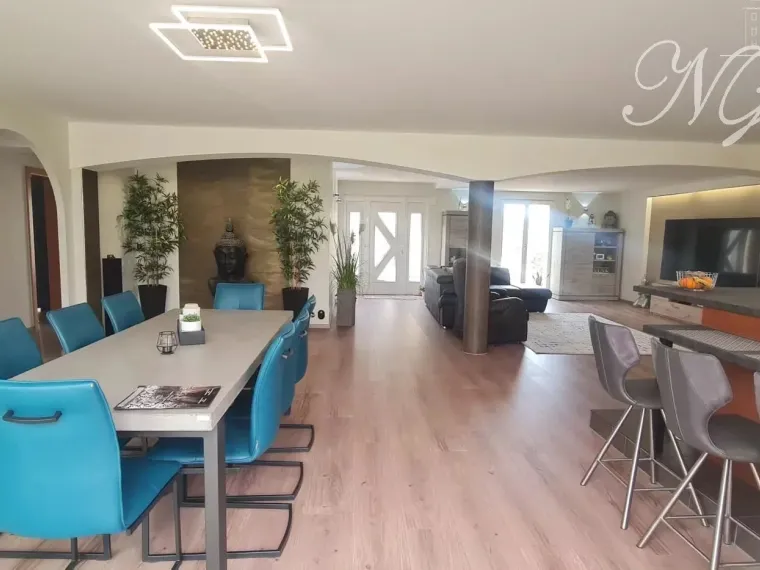 VOLMERANGE-LES-MINES – MAISON D’EXCEPTION DE PLAIN PIED À DEUX PAS DU LUXEMBOURG