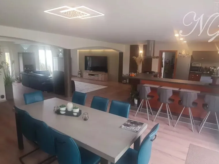 VOLMERANGE-LES-MINES – MAISON D’EXCEPTION DE PLAIN PIED À DEUX PAS DU LUXEMBOURG