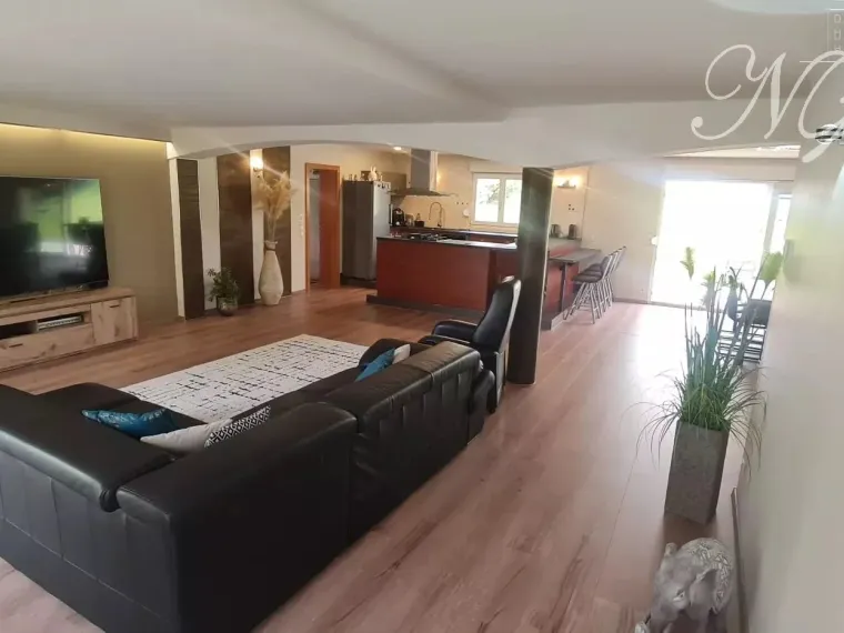 VOLMERANGE-LES-MINES – MAISON D’EXCEPTION DE PLAIN PIED À DEUX PAS DU LUXEMBOURG