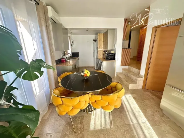 À VENDRE – Charmante maison mitoyenne à Grasse ?