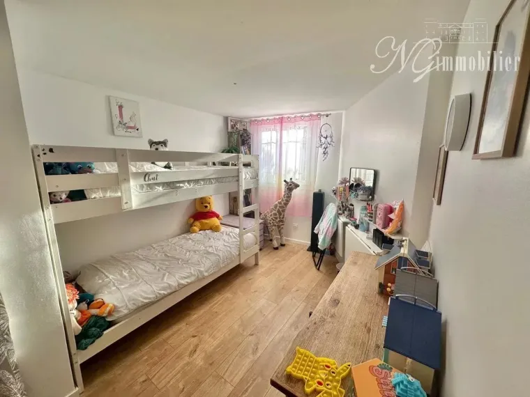 À VENDRE – Charmante maison mitoyenne à Grasse ?