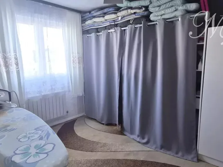 Maison mitoyenne de 137 m² total avec 4 chambres et garage à Guénange (F-57)