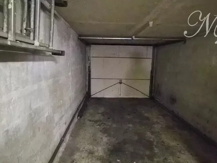 Maison mitoyenne de 137 m² total avec 4 chambres et garage à Guénange (F-57)