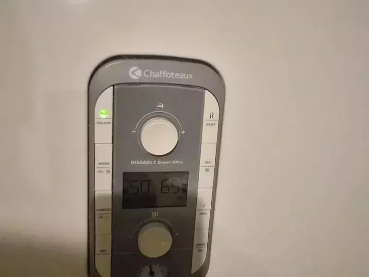 Maison mitoyenne de 137 m² total avec 4 chambres et garage à Guénange (F-57)