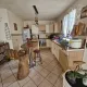 Maison de campagne avec bois de chênes