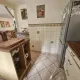 Maison de campagne avec bois de chênes