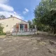 Maison de campagne avec bois de chênes