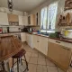 Maison de campagne avec bois de chênes