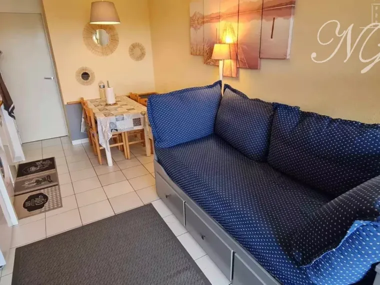 Appt T2 avec loggia vue mer + Piscines +Parking privé en sous-sol ST Raphaël