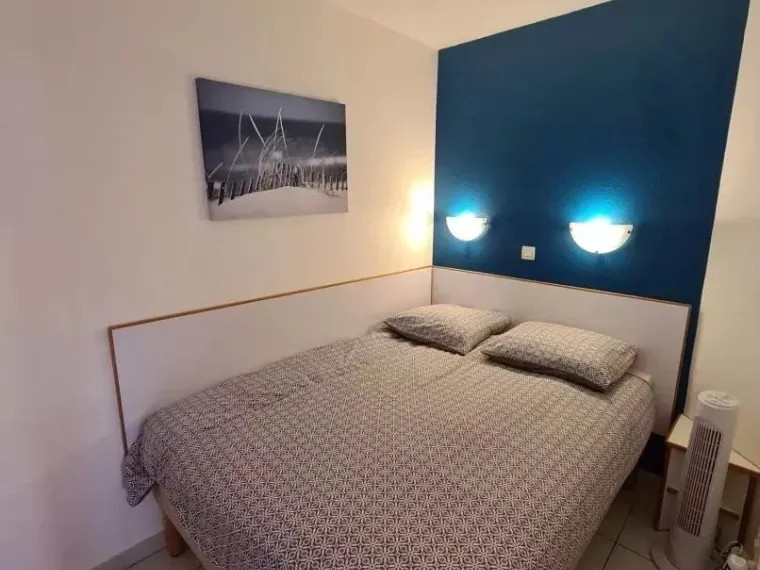 Appt T2 avec loggia vue mer + Piscines +Parking privé en sous-sol ST Raphaël