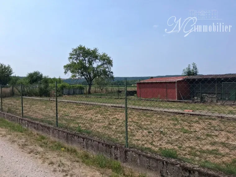 Terrain plat 855m2 DOULCON
