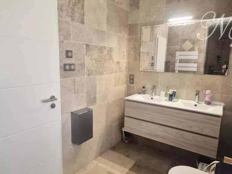 MAISON ENTIÈREMENT RÉNOVÉE – 3 CHAMBRES – JARDIN – GARAGE – VILLERUPT