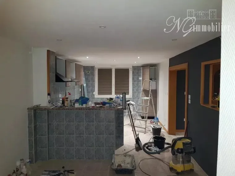 Maison bi familiale 286.53m² à rénover à Tiercelet
