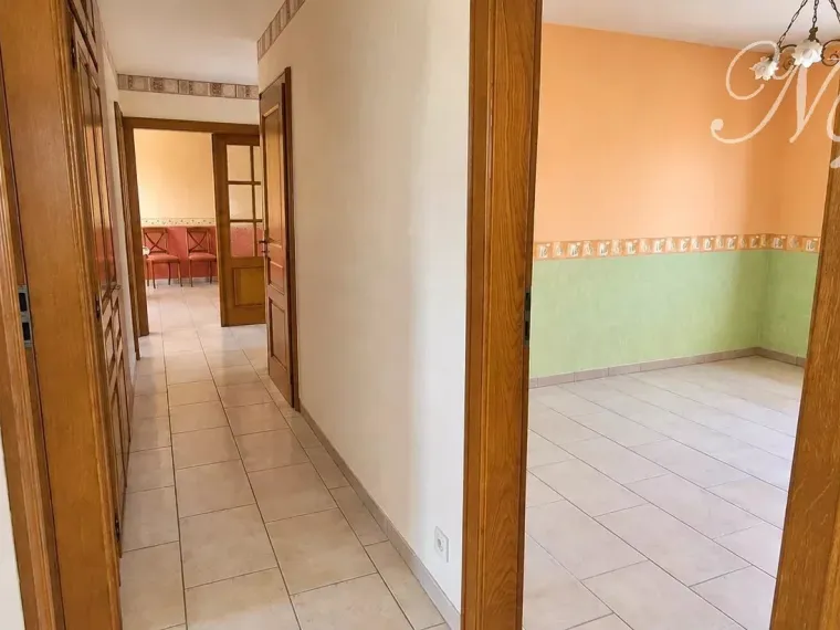 BOUZONVILLE – MAISON INDIVIDUELLE PLAIN PIED – 3 CHAMBRES – SOUS-SOL COMPLET – 229 000 € FAI