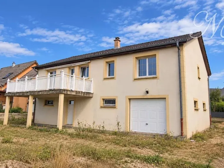 BOUZONVILLE – MAISON INDIVIDUELLE PLAIN PIED – 3 CHAMBRES – SOUS-SOL COMPLET – 229 000 € FAI