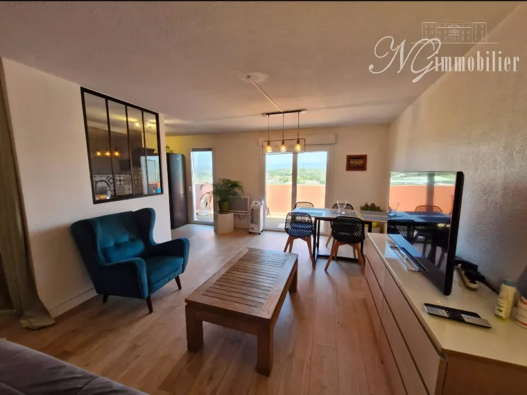 Appartement 2 chambres avec piscine en résidence