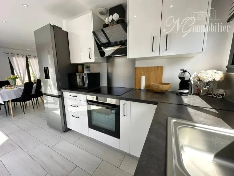 LE SOLER – Villa contemporaine de 2021 – 4 chambres – Suite parentale – Panneaux solaires – Terrasses